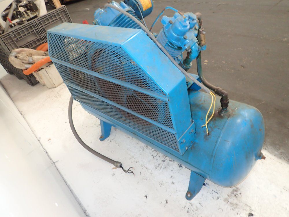 Le Roi Air Compressor