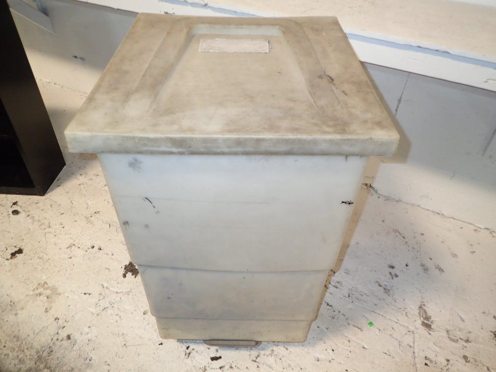 Budget Molders Supply Portable Plastic Tank