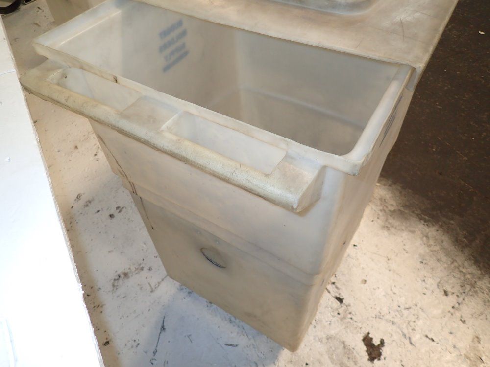 Budget Molders Supply Portable Plastic Tank