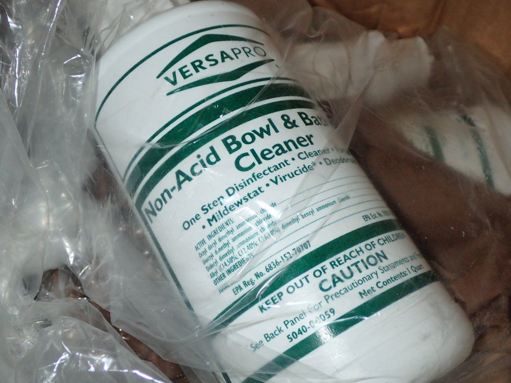 Versapro Non-acid Bathroom Cleaner