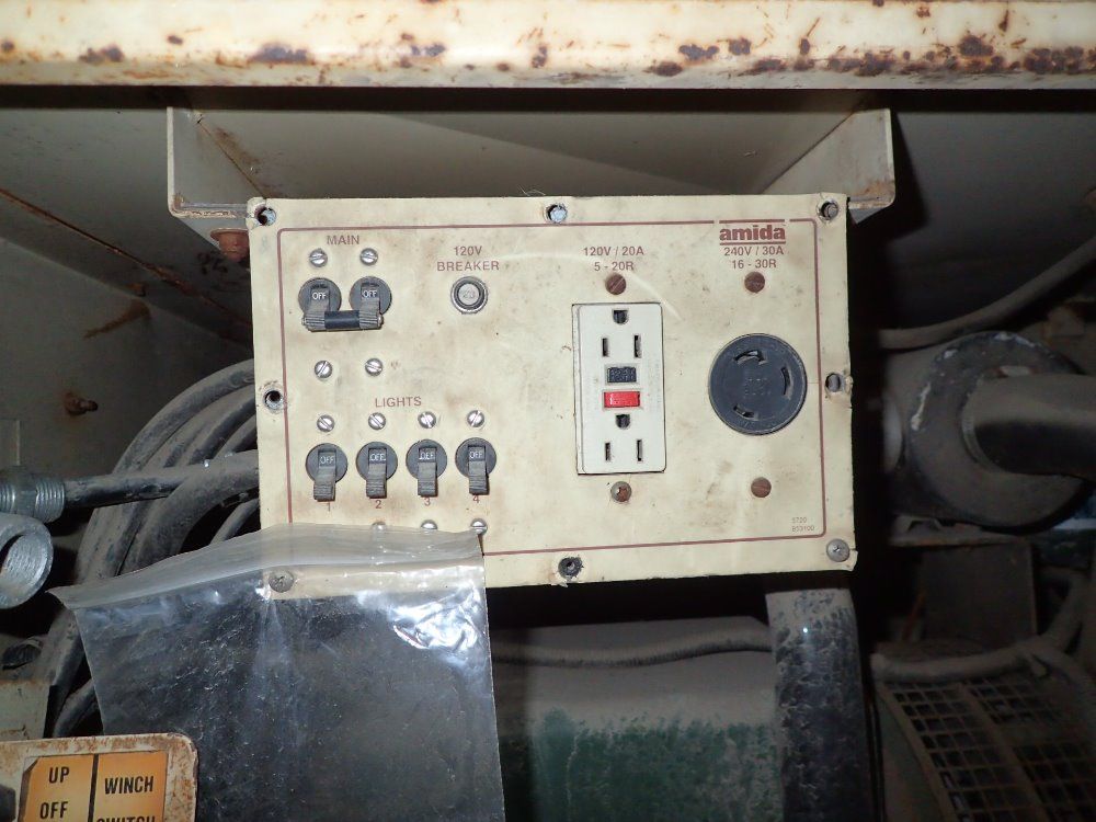 Amida Portable Lighting System