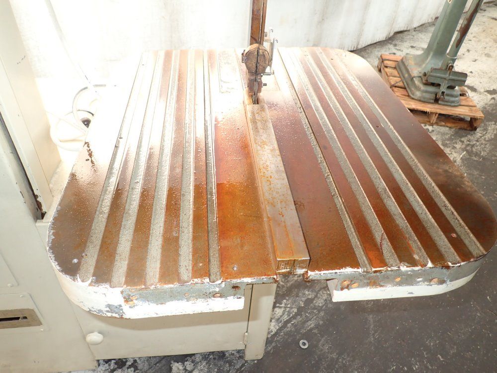 Grob 18" Throat Vertical Bandsaw - 4v18