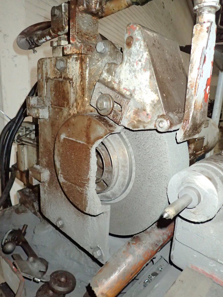 Toyoda Universal Grinder