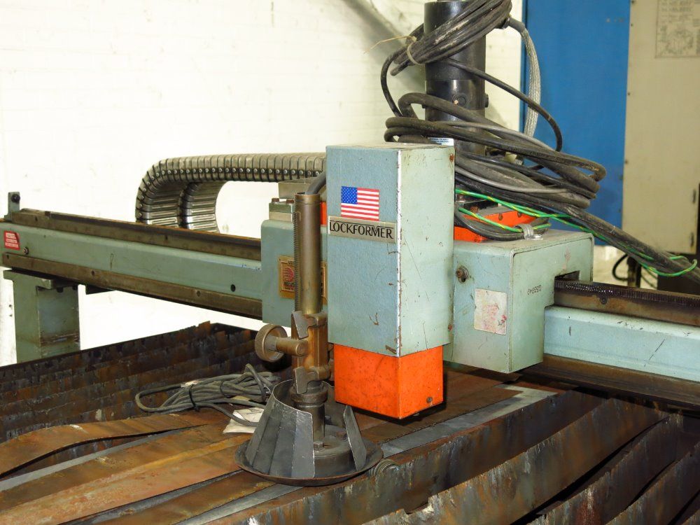 Lockformer Plasma Table W/power Supply