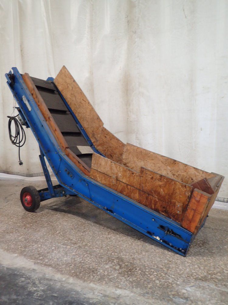 Plastic Machinery Inc. Chip Conveyor