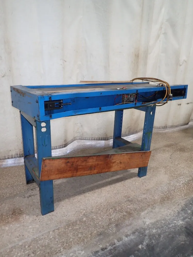 Laros Equipment Co. Belt Conveyor