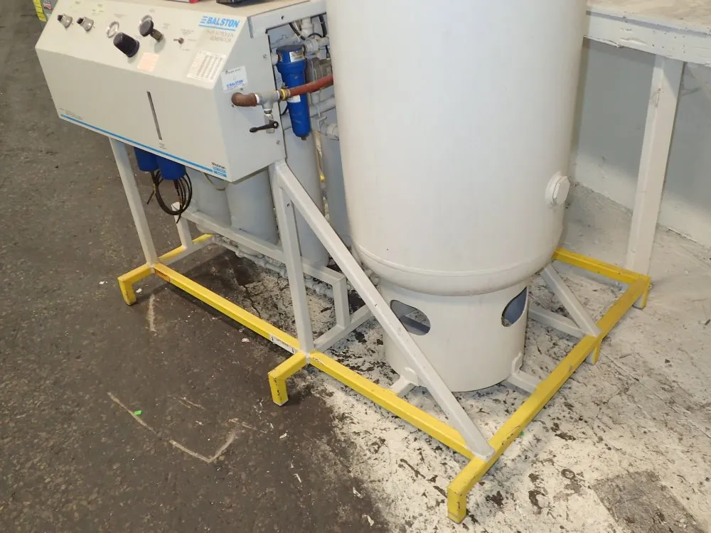 Balston Nitrogen Generator