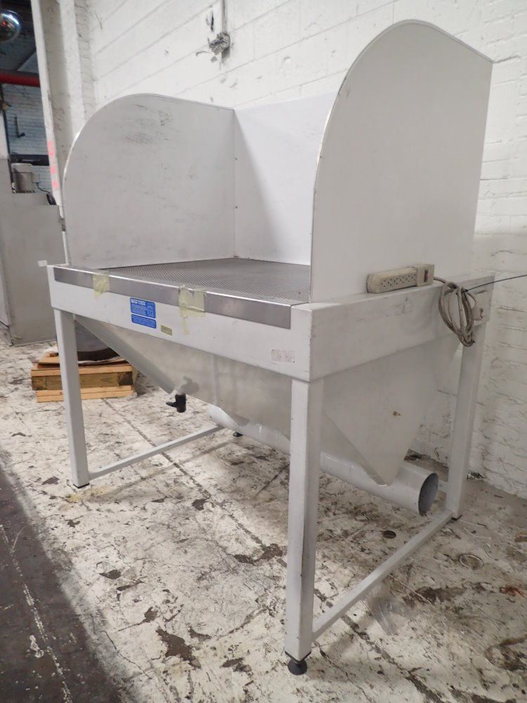 New-tech Downdraft Table