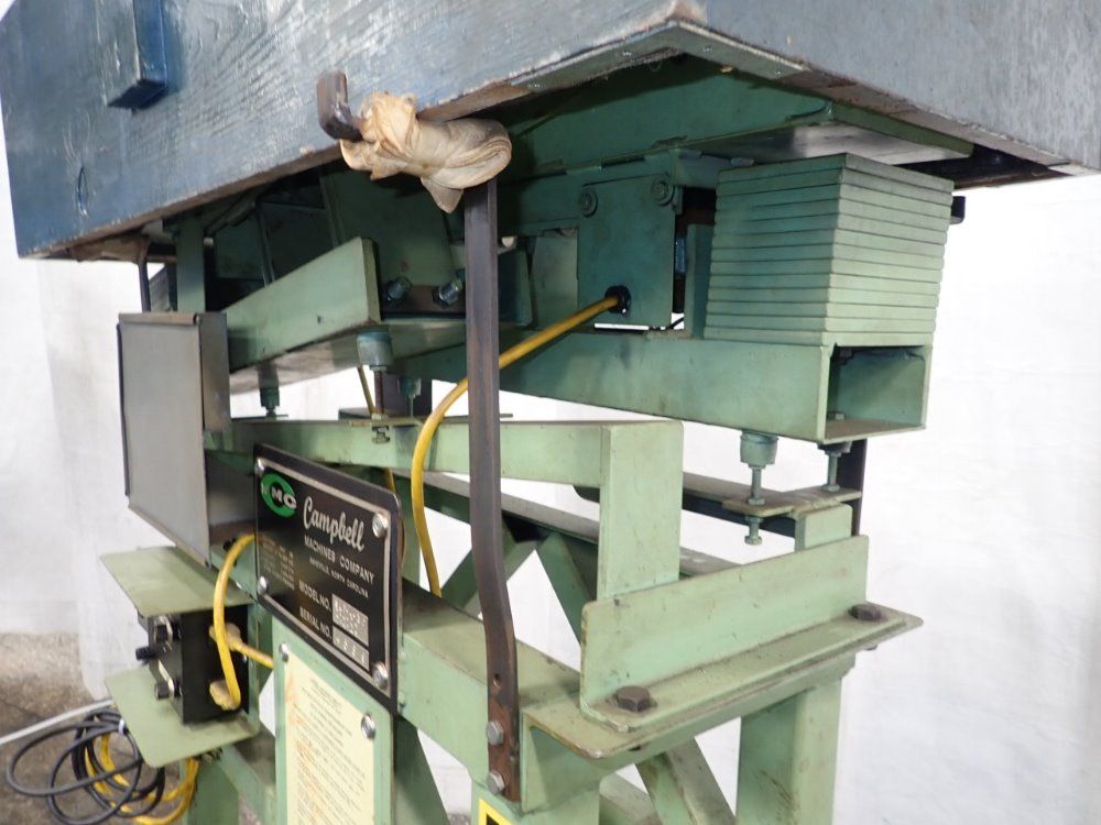 Campbell Machines Vibratory Feeder