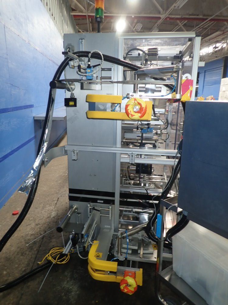 Harro Hofliger Poucher