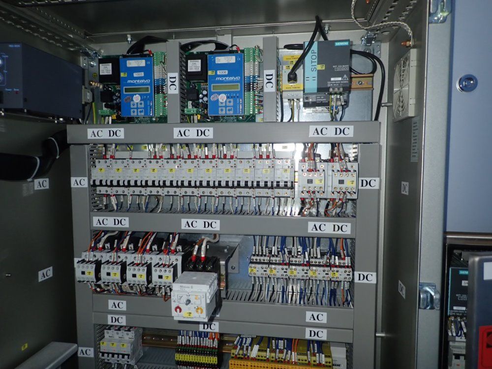 Harro Hofliger Poucher