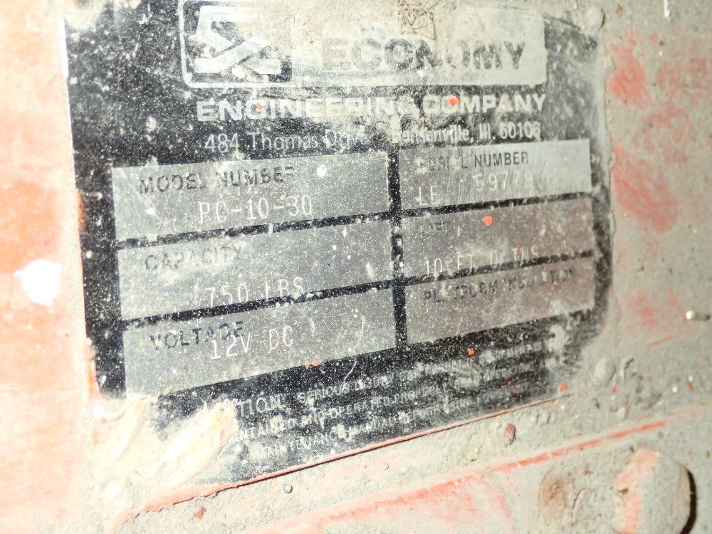 Economy Electric Man Lift