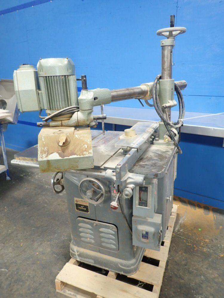 Delta / Rockwell 10" Table Saw W/ Feeder