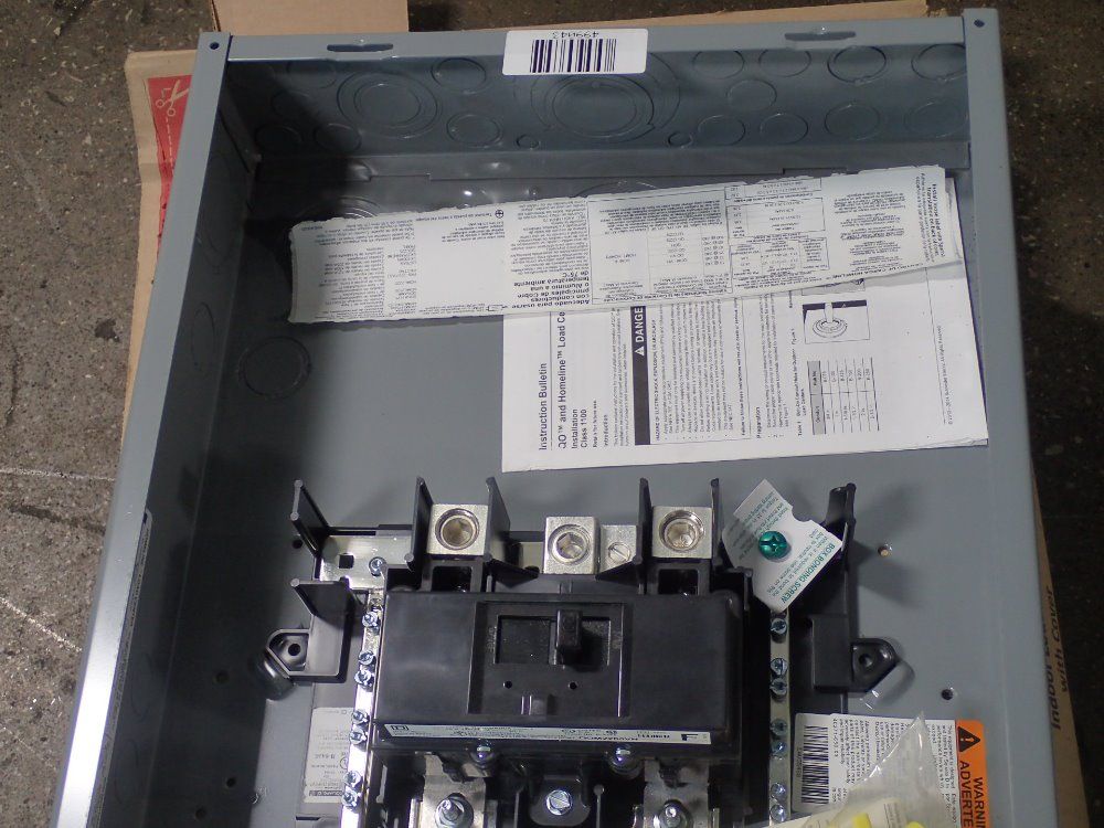 Homeline/ Square D Indoor Load Center With Cover