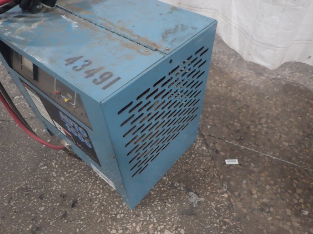 Heather Battery Charger