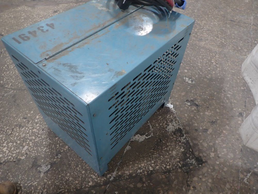 Heather Battery Charger