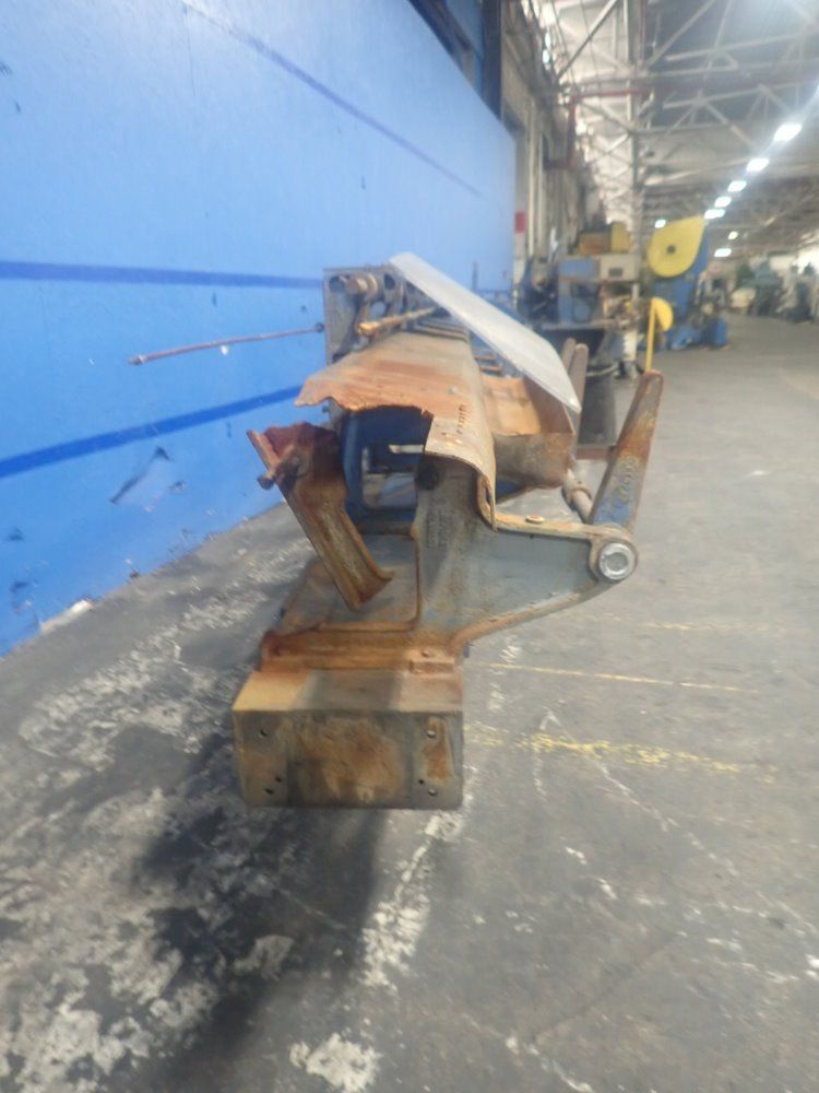 Lewis Machine Co Straightener