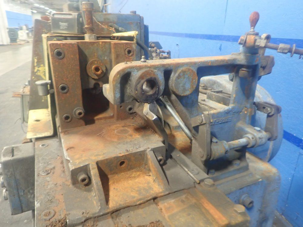 Lewis Machine Co Straightener