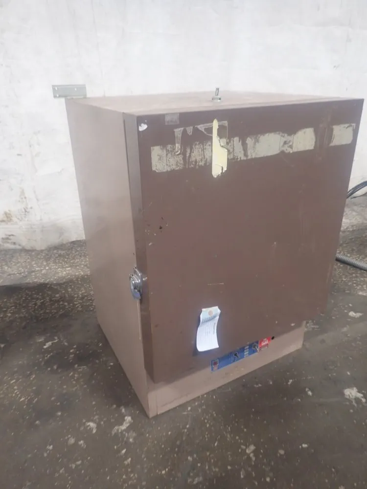 Macalaster Bicknell Oven