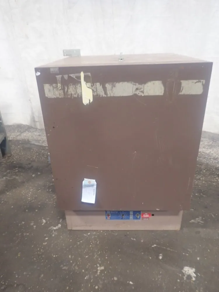 Macalaster Bicknell Oven