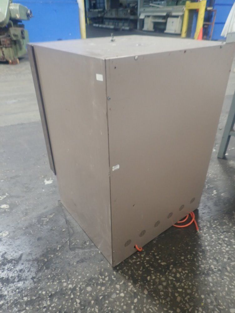 Macalaster Bicknell Oven