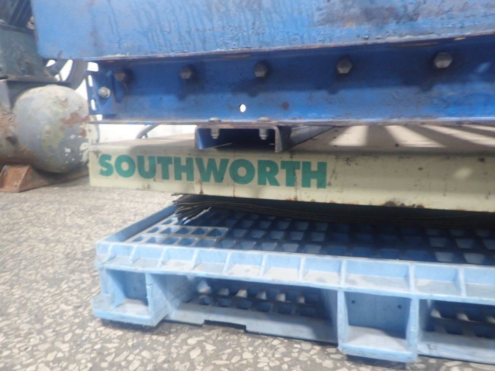 Lewco / Southworth Lift Table W/ Power Roller Conveyor