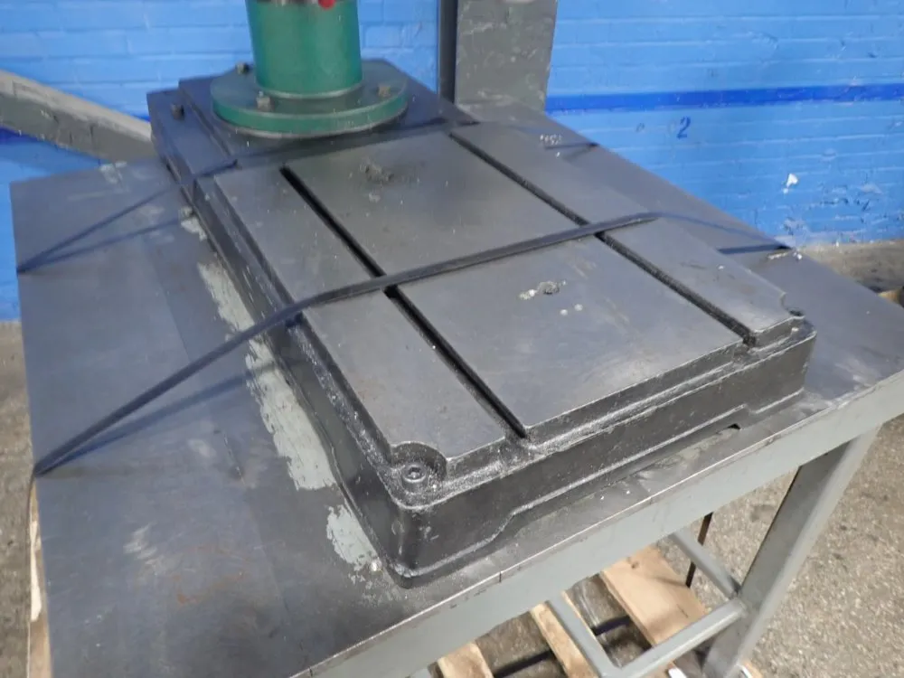 Grizzly Radial Drill Press