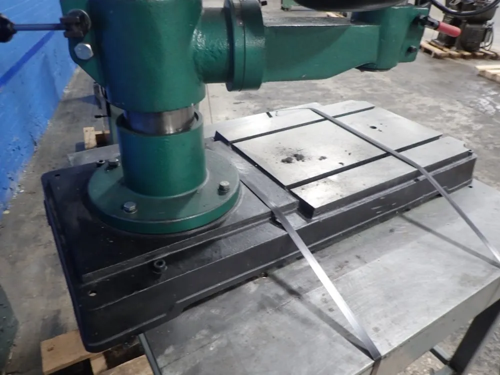 Grizzly Radial Drill Press