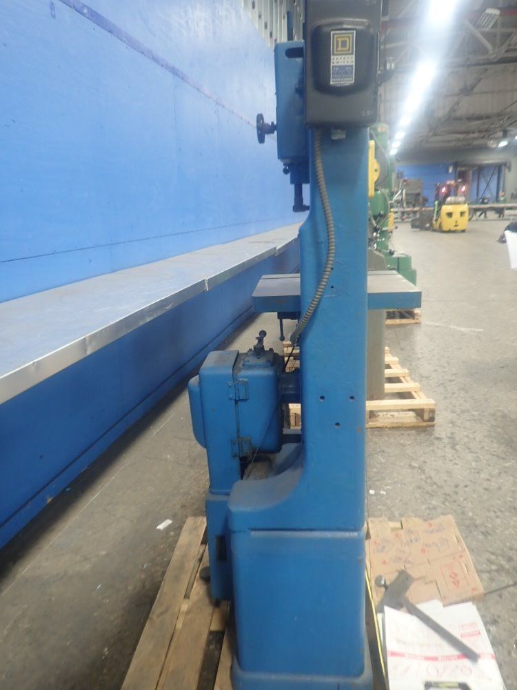 Walker-turner Vertical Band Saw