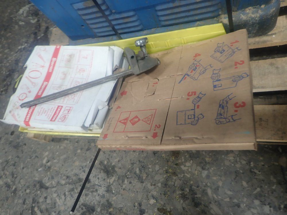 Walker-turner Vertical Band Saw