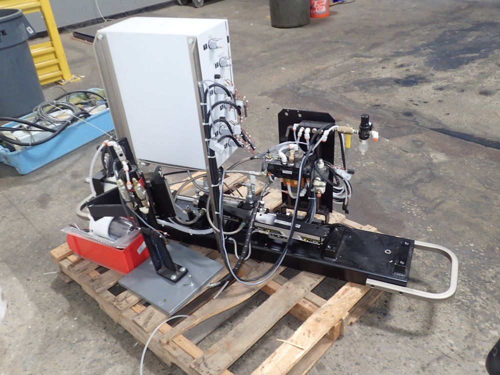 Ashby Cross Dispenser