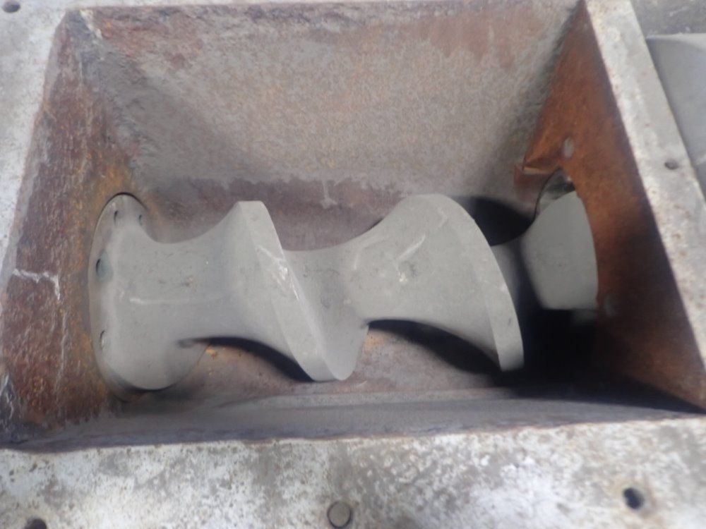 American Difibrator Screw Feeder