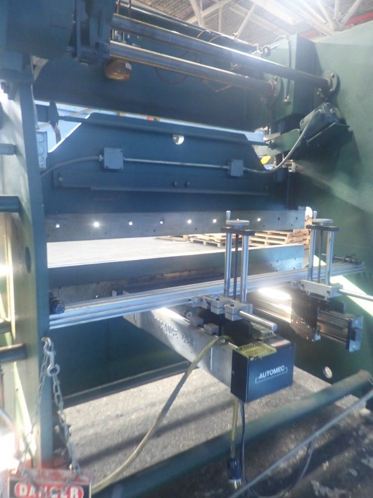 Wisconsin Machine 8' Press Brake