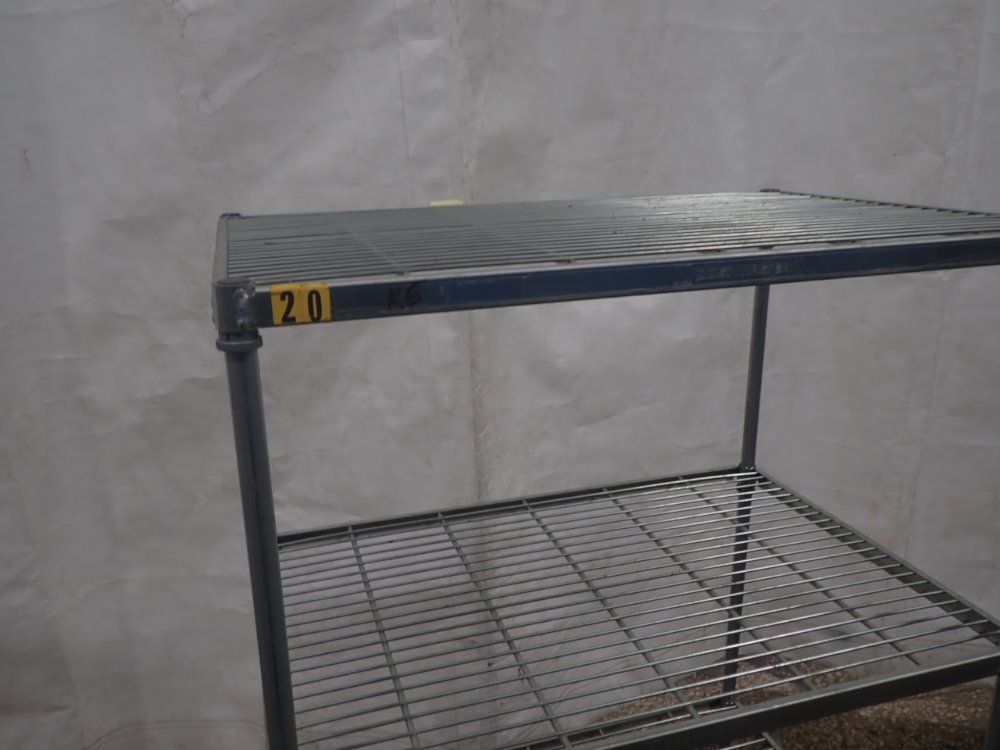 Post Master Portable Wire Shelf