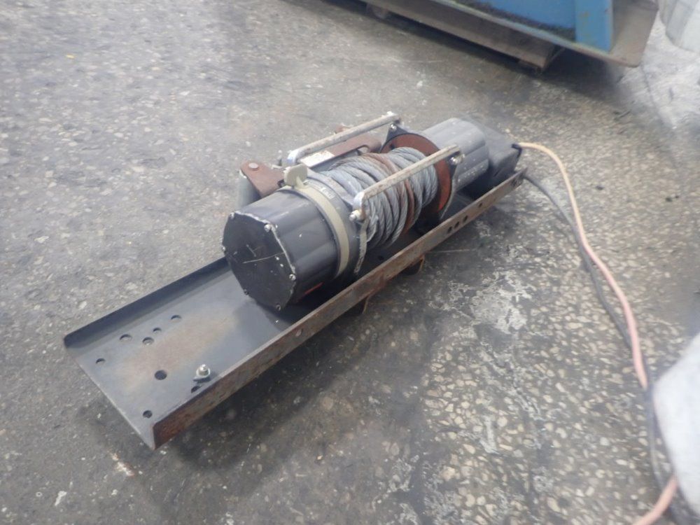 Chicago Electric Electric Cable Winch
