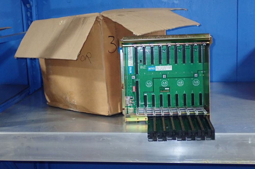 Allen Bradley 8 Slot I/o Chassis