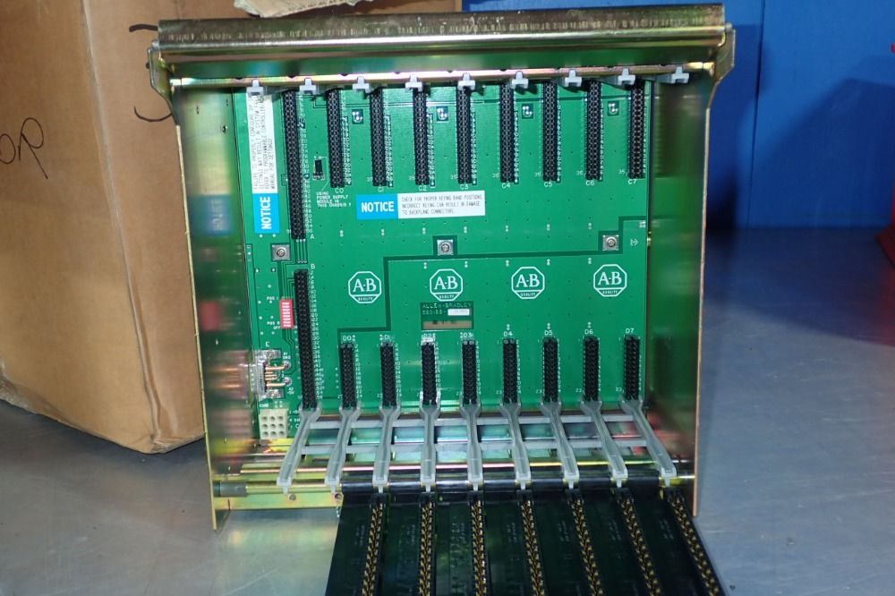 Allen Bradley 8 Slot I/o Chassis