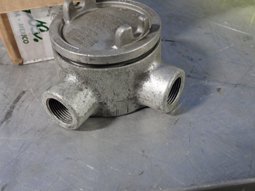 Crouse-hinds Outlet Covers