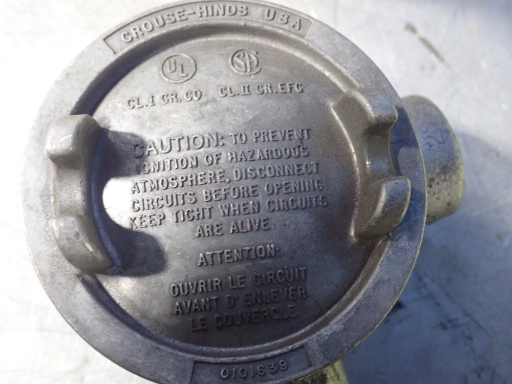 Crouse-hinds Outlet Covers