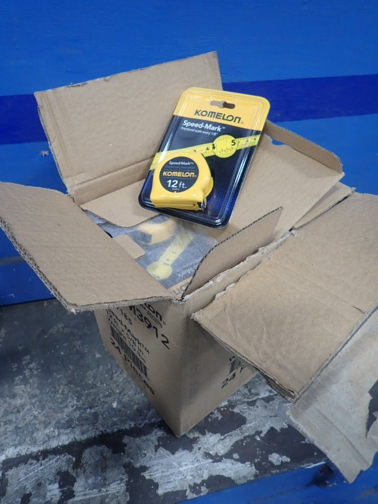 Komelon 12' Measuring Tape