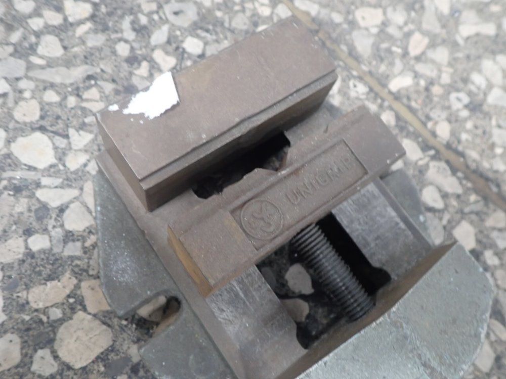 Uni Group 3" Vise