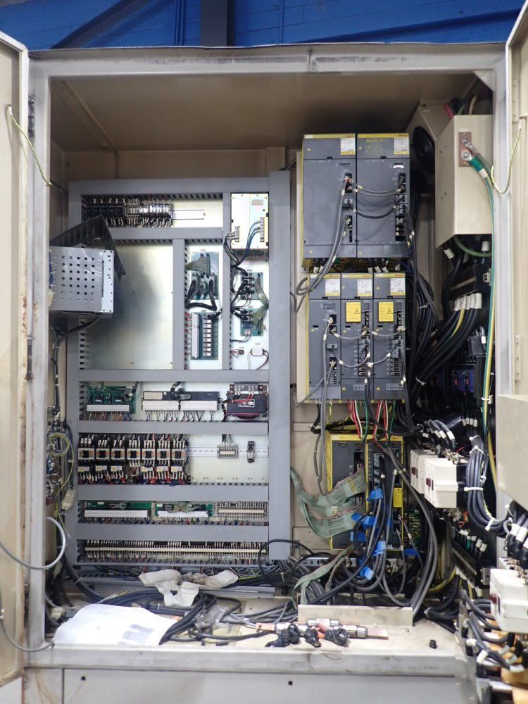 Okuma 15 1/2" X 15 1/2" Millac-40h Cnc Hmc - Millac-40h