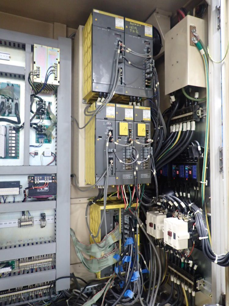 Okuma 15 1/2" X 15 1/2" Millac-40h Cnc Hmc - Millac-40h