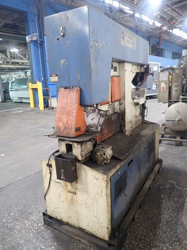 Mubea Hiw 750/510 Ironworker - Hiw 750/510