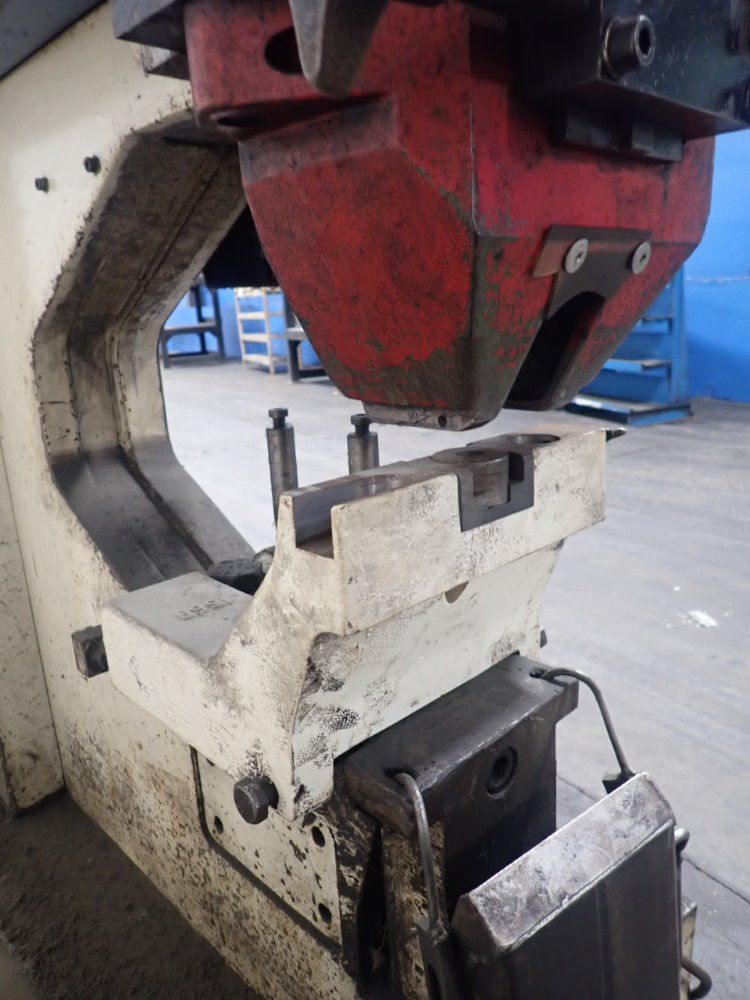 Mubea Hiw 750/510 Ironworker - Hiw 750/510