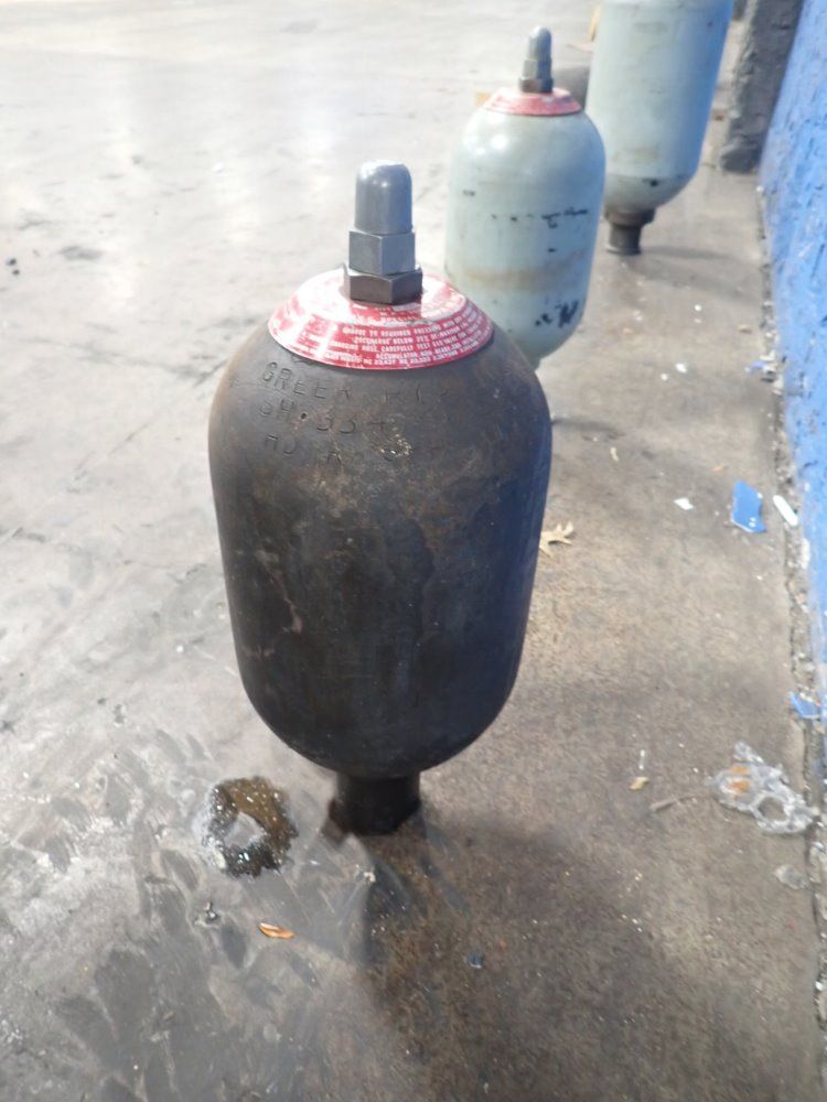 Greer Hydraulics Accumulator