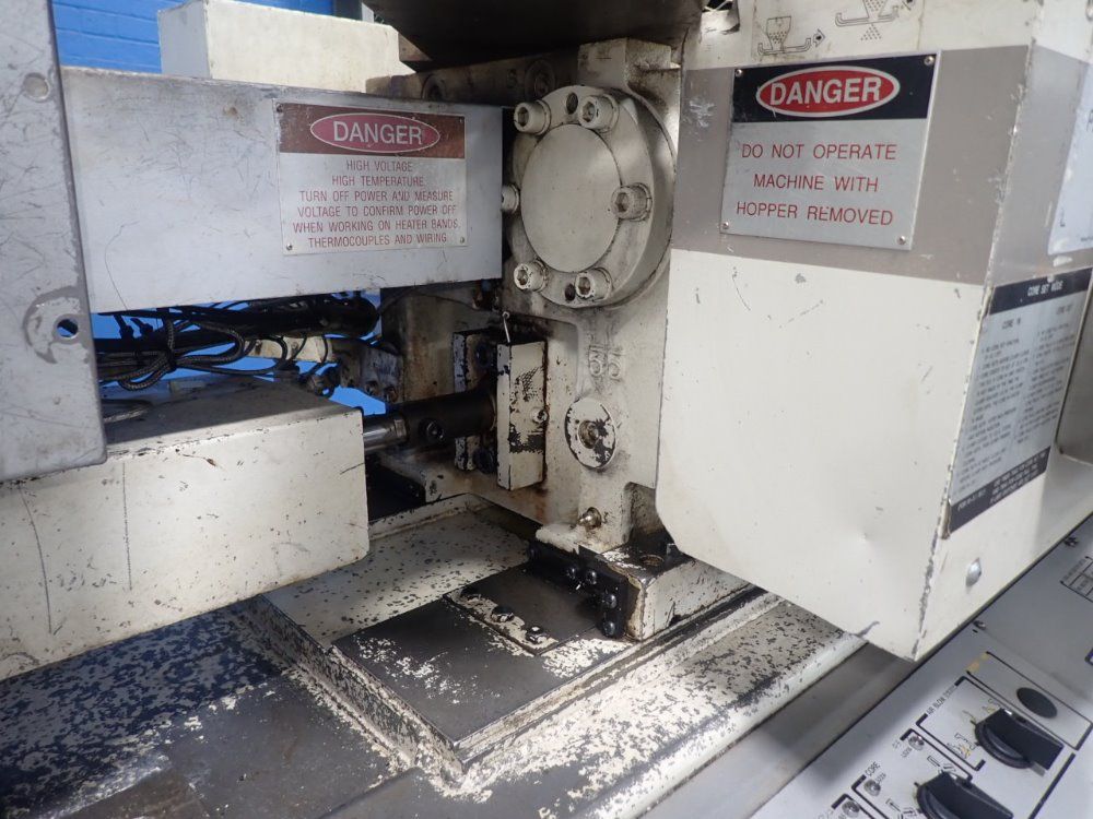 Toshiba Isf 60p Vl-1.5b Injection Molder - Isf 60p Vl-1.5b