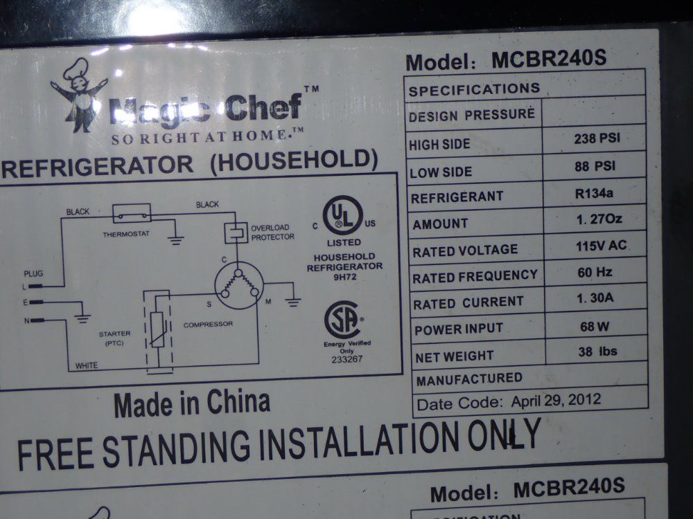 Magic Chef Mini-refrigerator