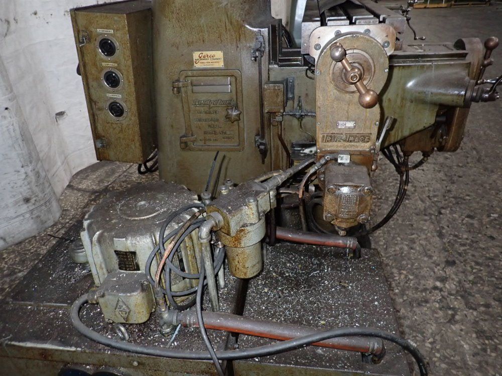 Bridgeport 9" X 42" Dual Head Vertical Mill W/true Trace