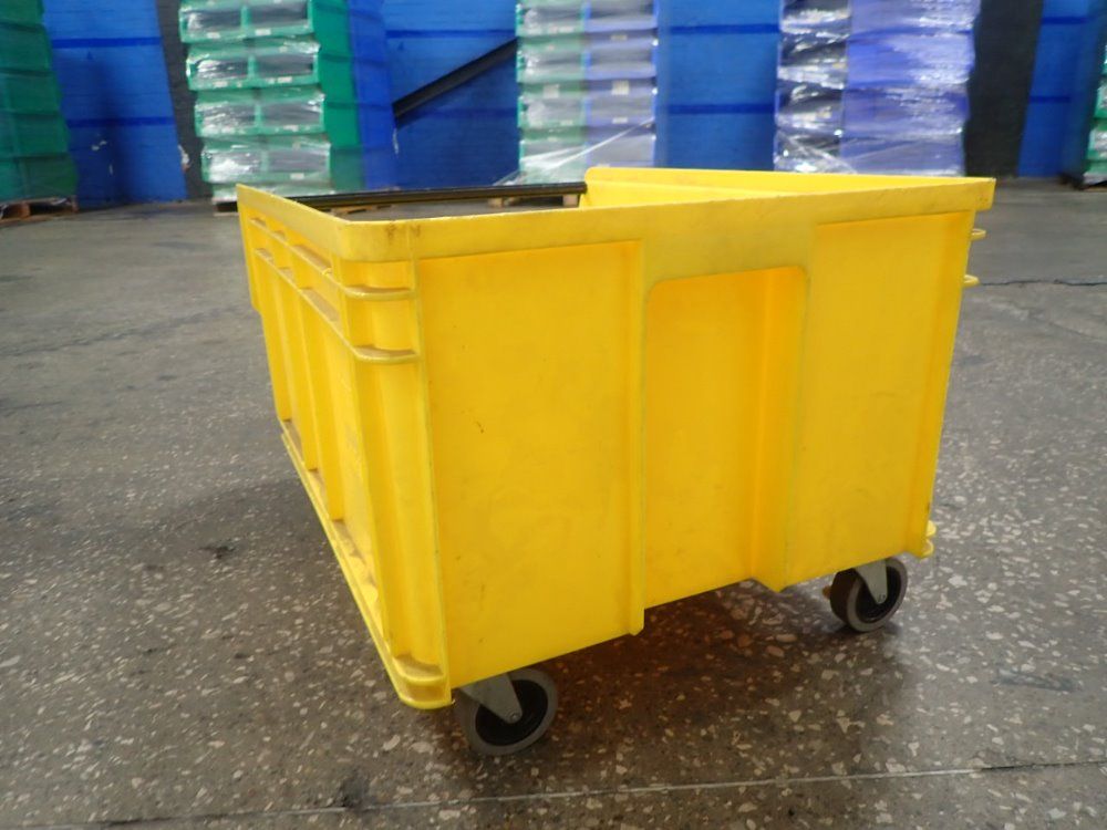 Quantum Storage Portable Plastic Bin